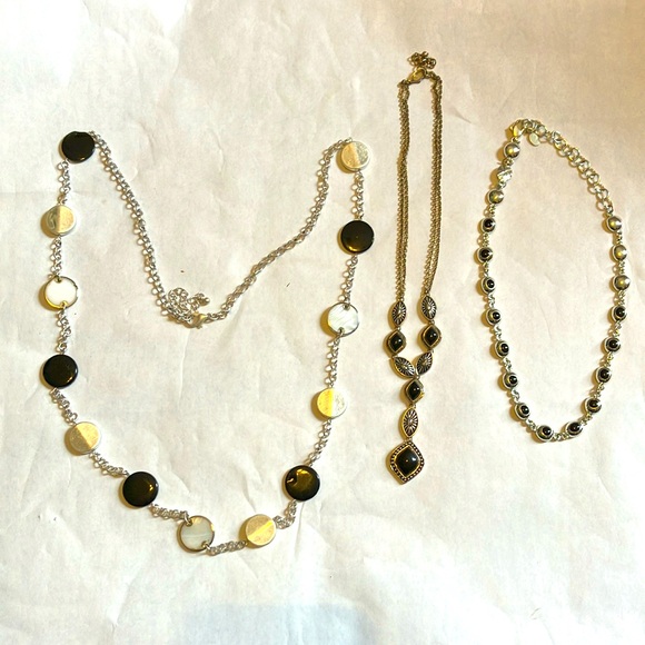 Black and Silver Necklaces - Lot of 3 - not real silver - Picture 1 of 12